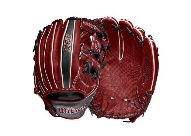 Why High-Quality Infield Gloves Make An Impact on Performance
